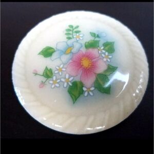 VINTAGE SIGNED AVON GLASS FLOWER 1.5" BROOCH